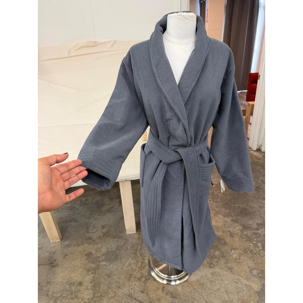 NWT Gray Plush Terry Cloth Bathrobe M/L | Spa Robe |‎ Soft Cozy Belted Robe